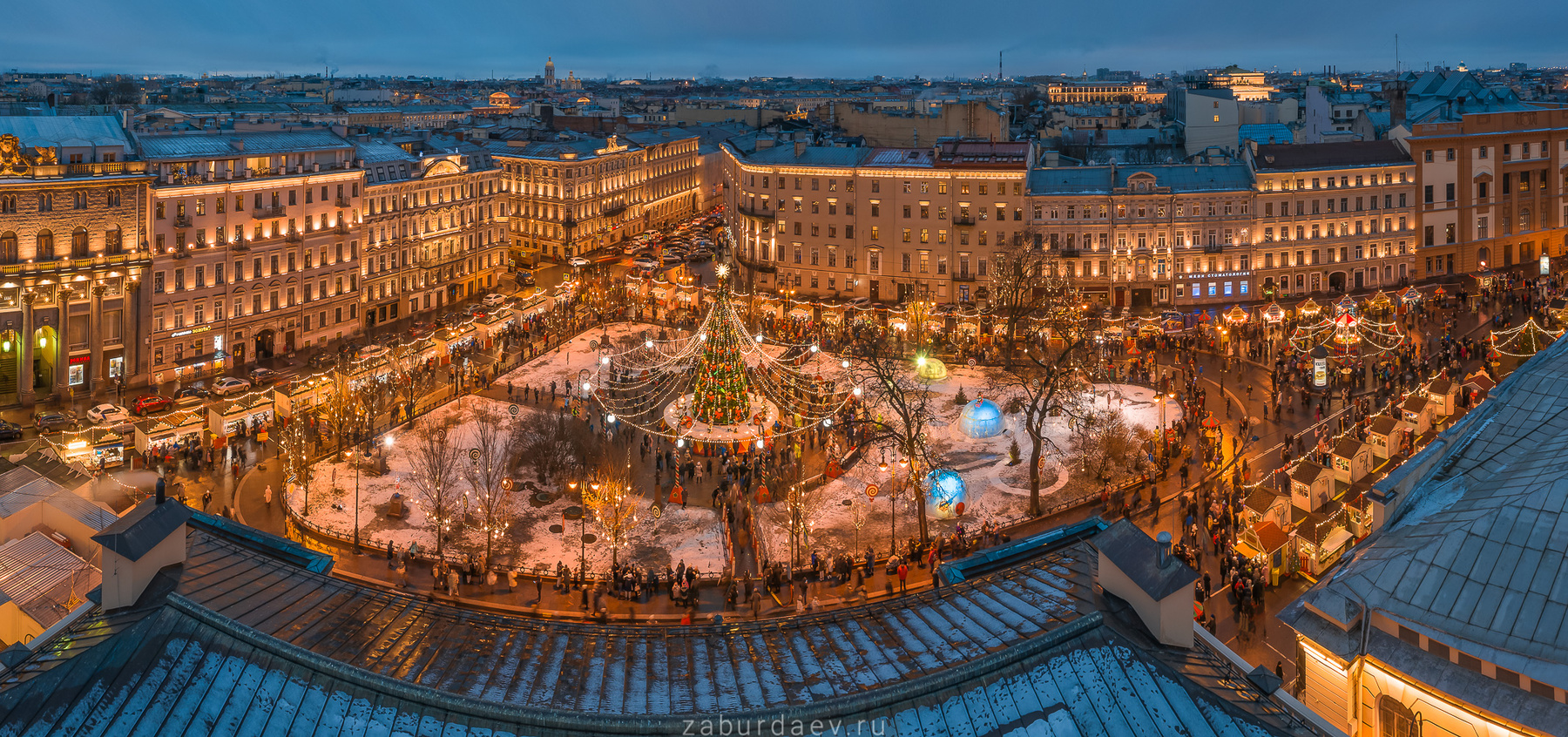 Манежная площадь россия петербург зима новый год