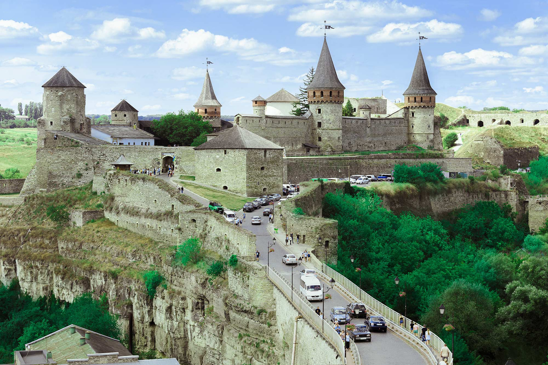 Там где водятся приведения и мечты Каменец Подольский замок Украина путешествие дорога мост город лето отпуск старинный