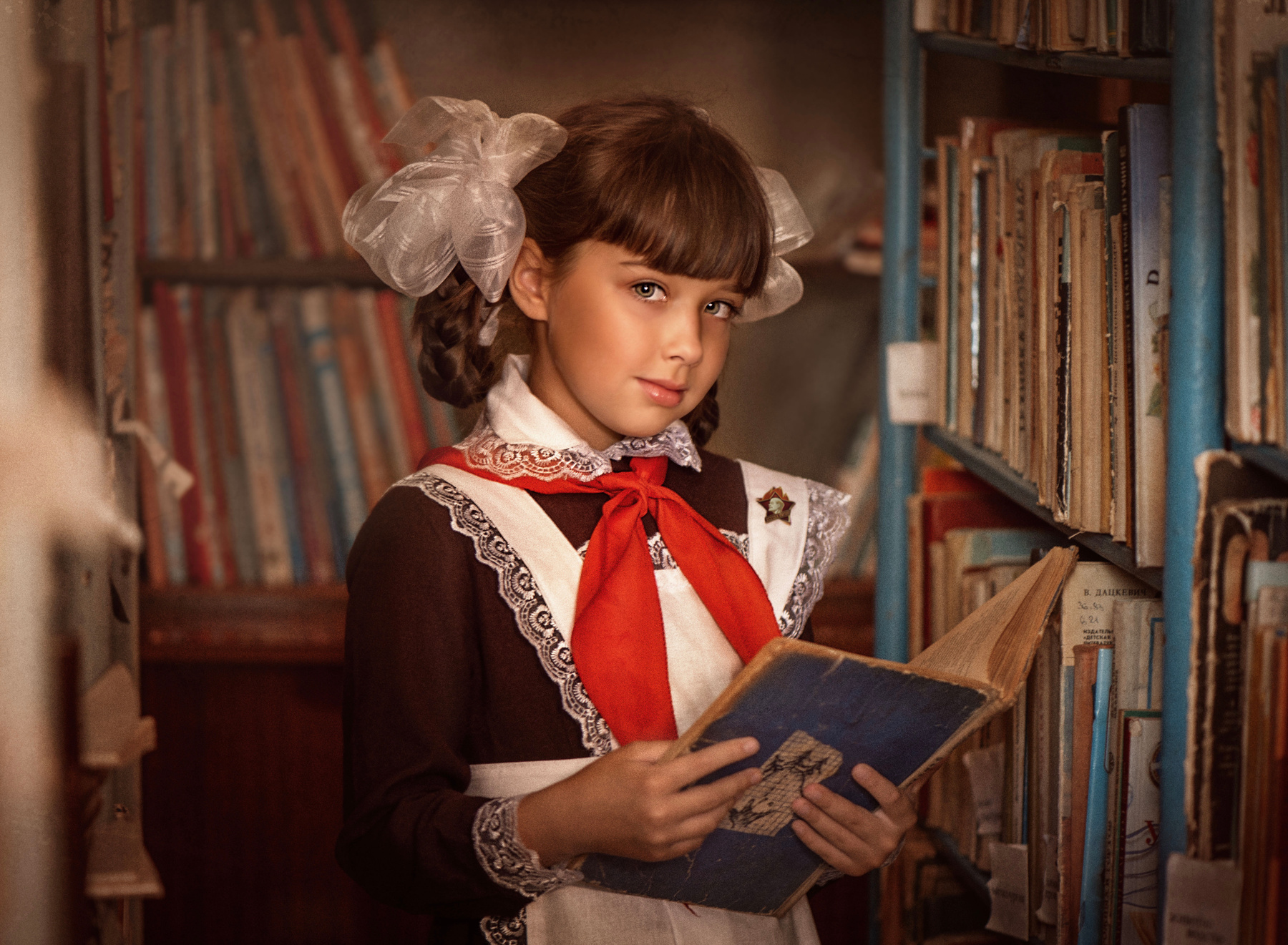 Школьница времён СССР Школа ссср Советский Союз портрет школьница ретро