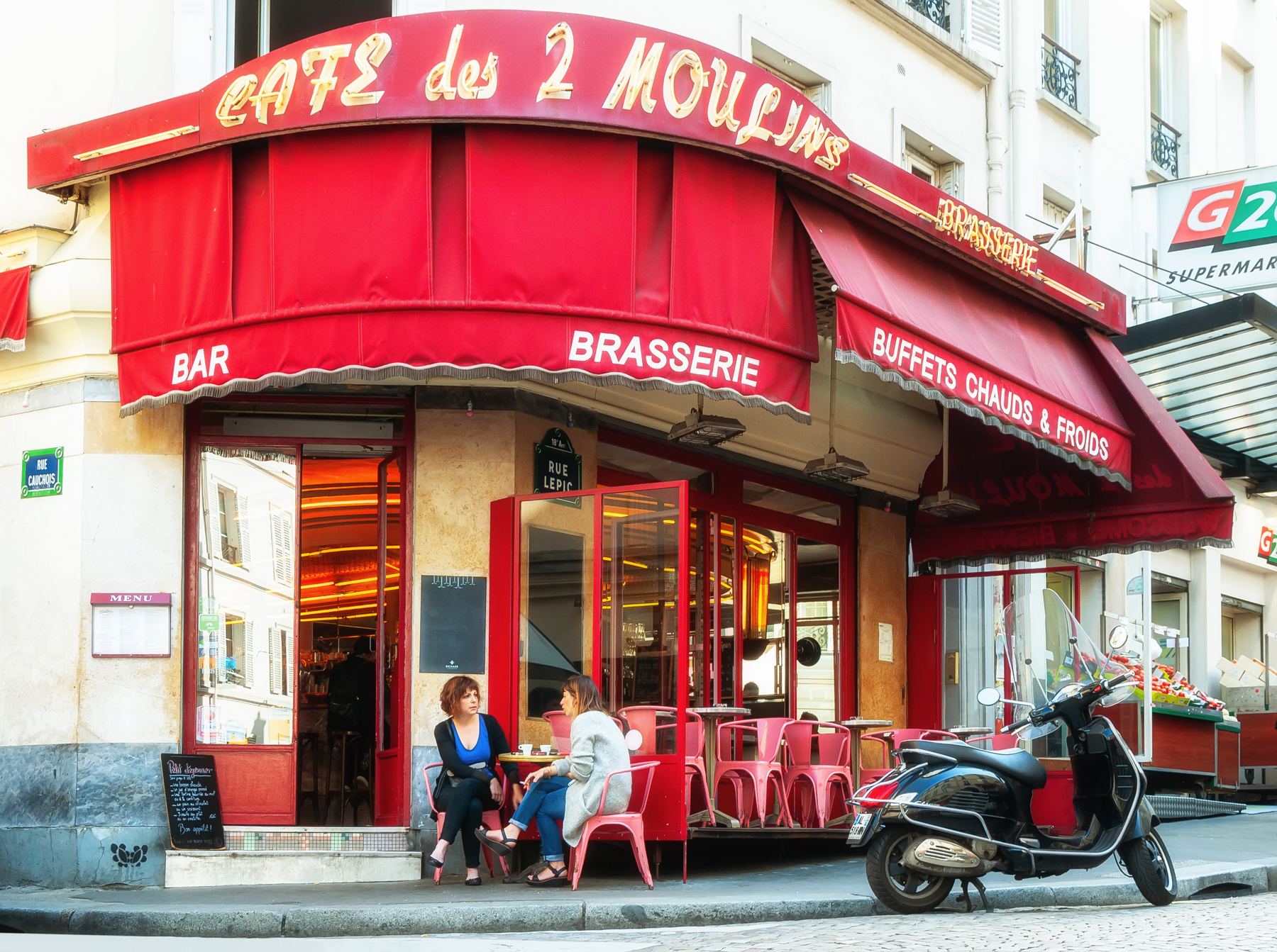Парижанки парижанки кафе