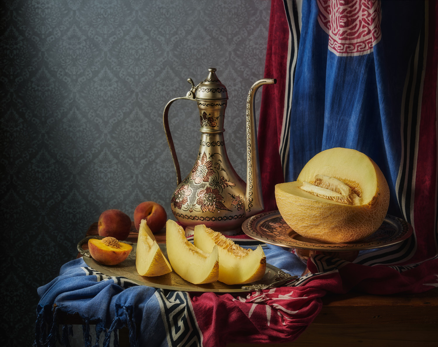 "Восточный" натюрморт - 2 натюрморт композиция постановка сцена плоды еда фрукты персики дыня кувшин