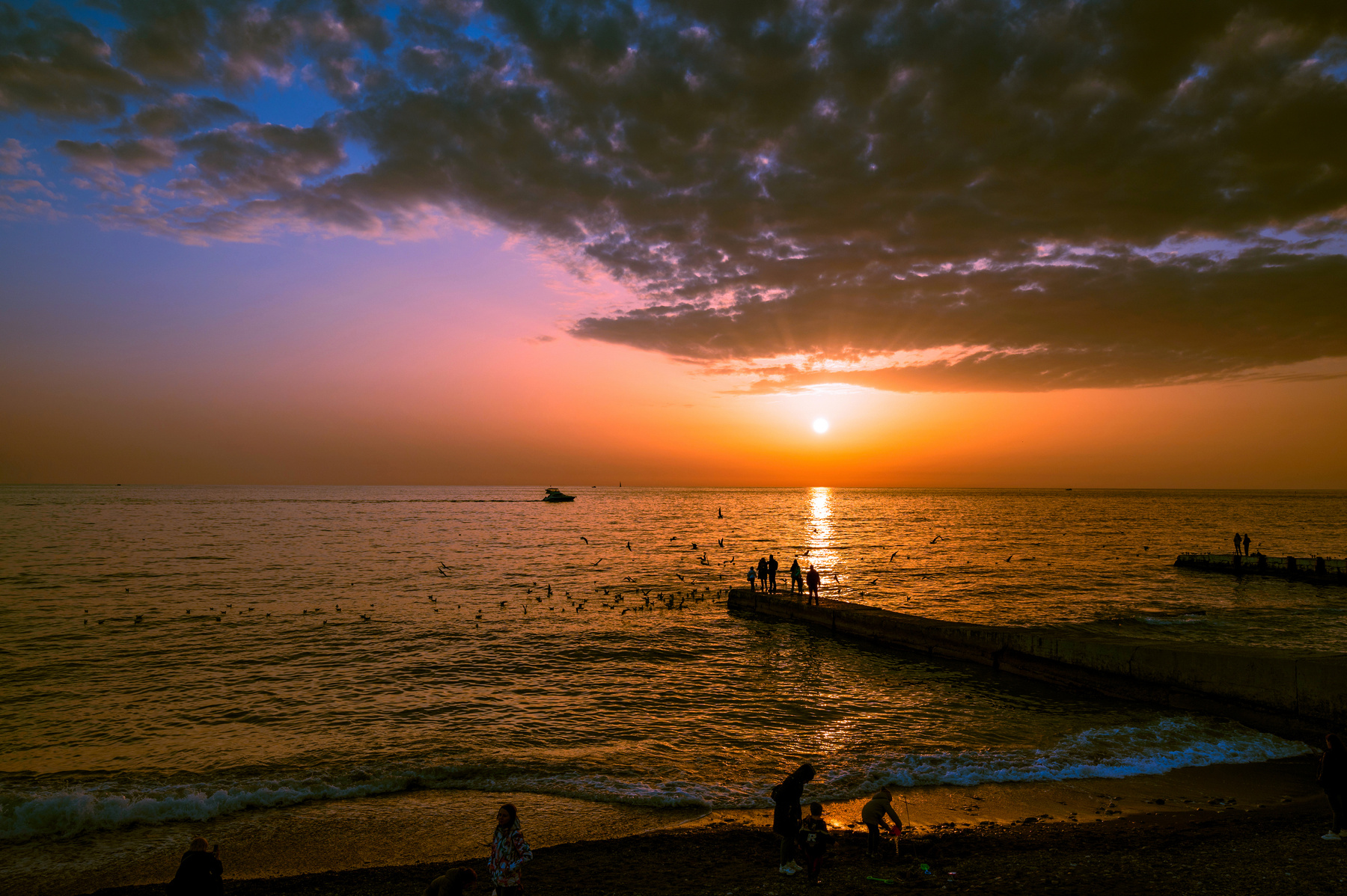 Закат на Чёрном море закат море Сочи берег пляж красота пейзаж вечер