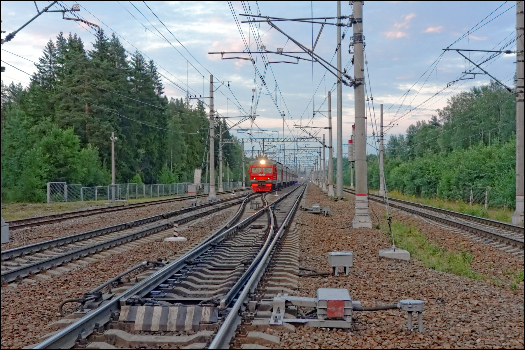 ЭТ2М-122 Зеленогорск железная_дорога станция путь рельсы поезд электричка ЭТ2М-122