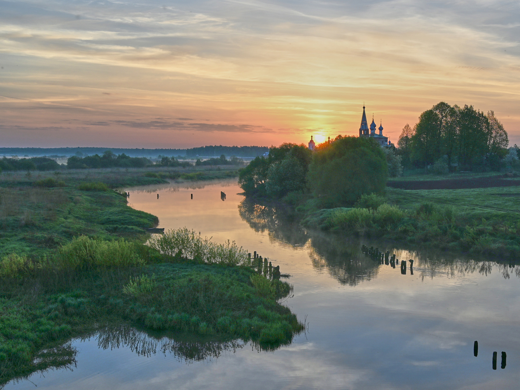 Восход на Тезе река восход Дунилово церковь