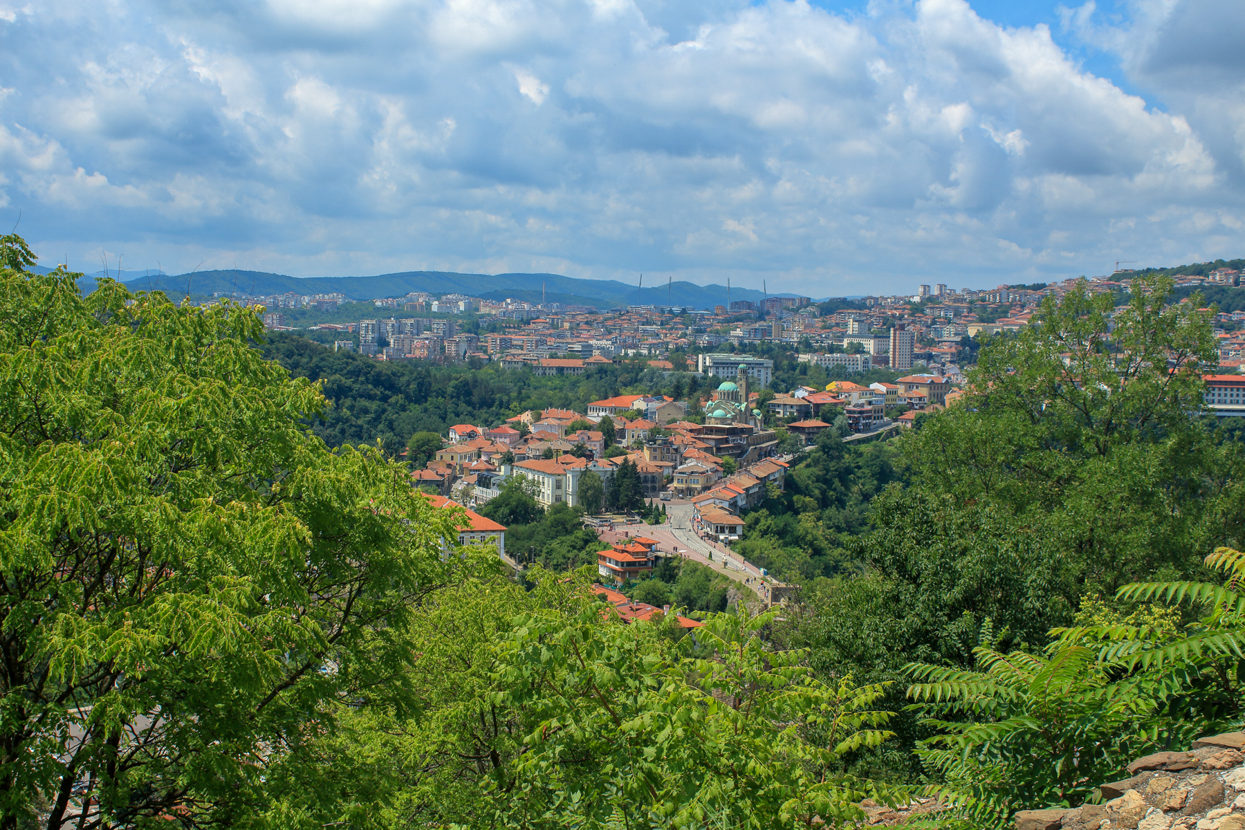 Вид на город болгария велико-тырново