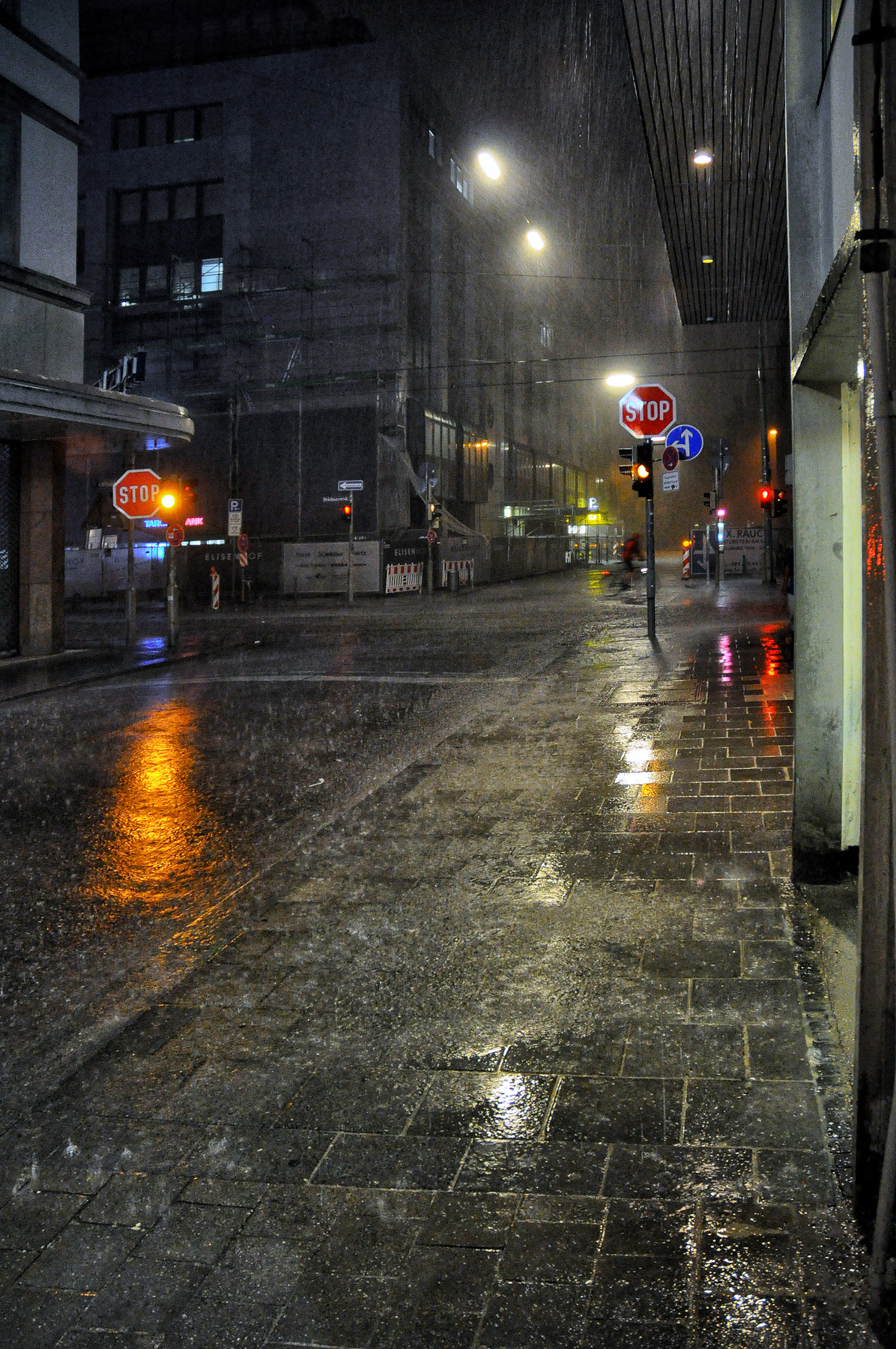 Ночной дождь в Берлине 